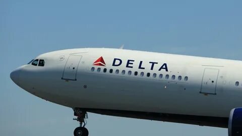 delta flight dl275 diverted lax